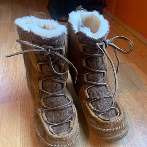 LL Bean Wicked Good Lodge Boots